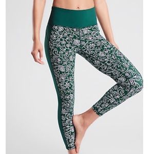 Athleta Affirmation 7/8 Tight Leggings